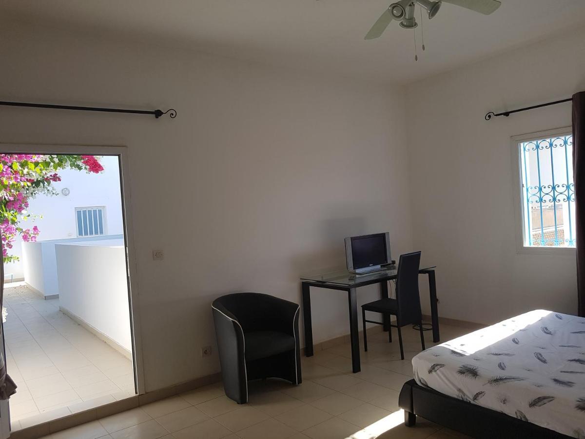 Apartamento Le Dolmen de Mbour Exterior foto