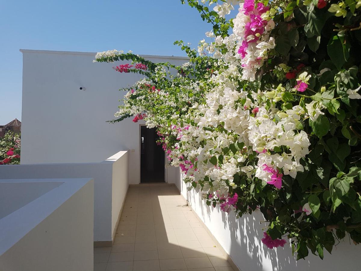 Apartamento Le Dolmen de Mbour M'Bour Exterior foto